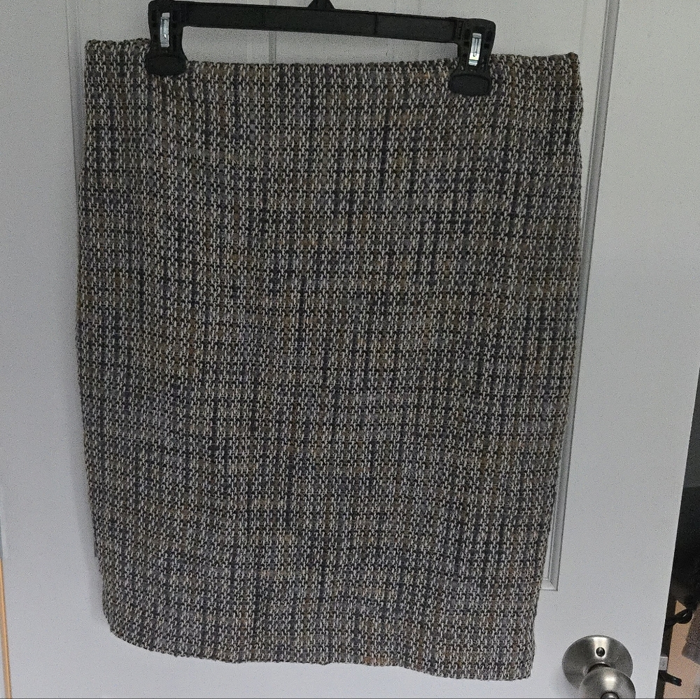 NWT Ann Taylor Textured Pencil Skirt in Gray, Tan, Purple Pencil Skirt Size 12